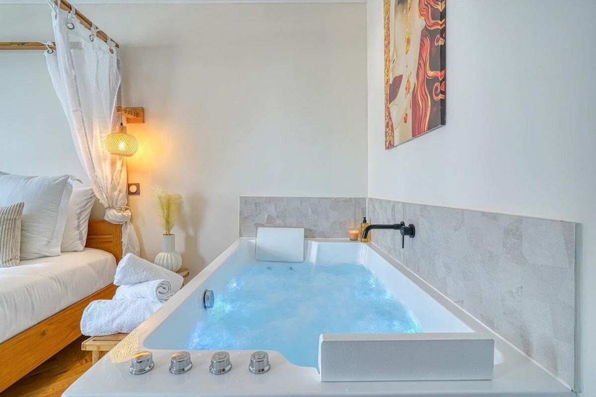 Inn Place To Be Paris La Defense Courbevoie Eksteriør billede